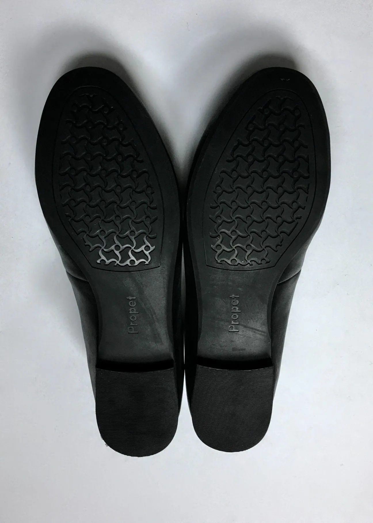 Propet Size 8 Black Shoes NWOB