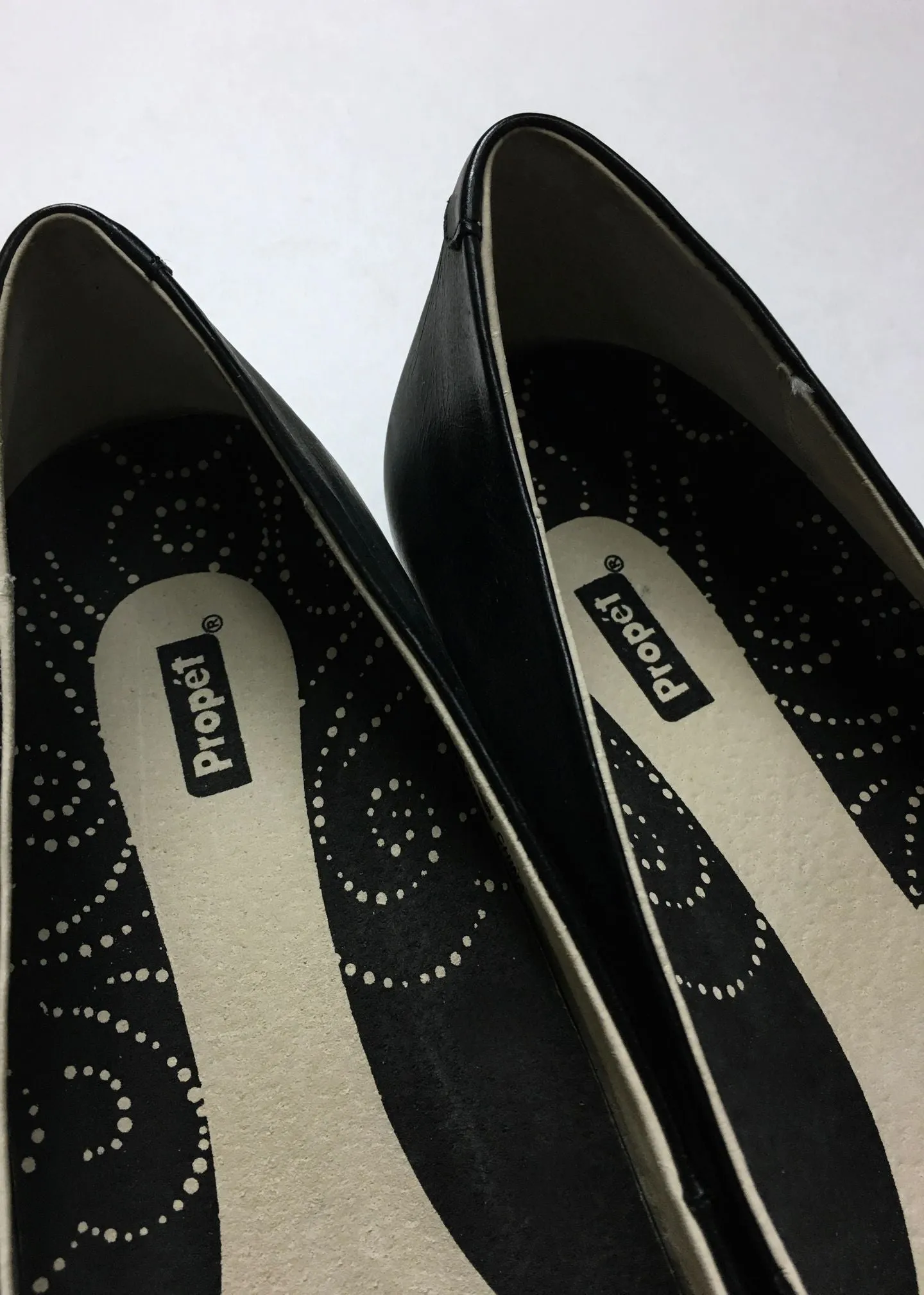 Propet Size 8 Black Shoes NWOB